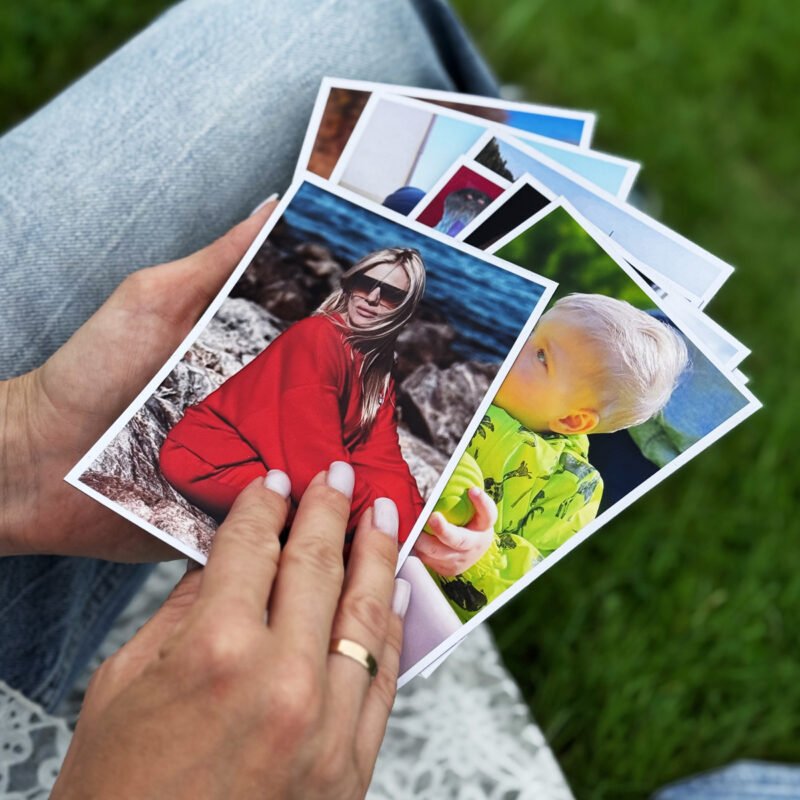 10x15 photo magnet, girl on the beach